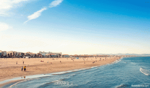 Strand Valencia mit Meer